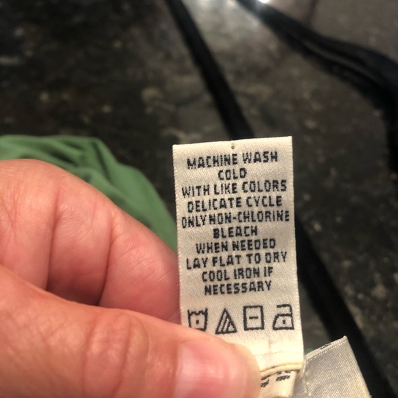 Beautiful apple green sundress - Picture 6 of 6